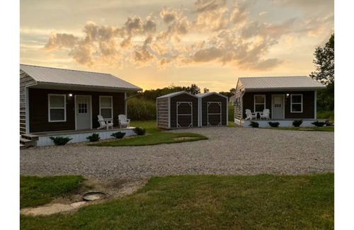 Carbon Hill House | Fred - Cozy tiny home 7 miles from Ohio University