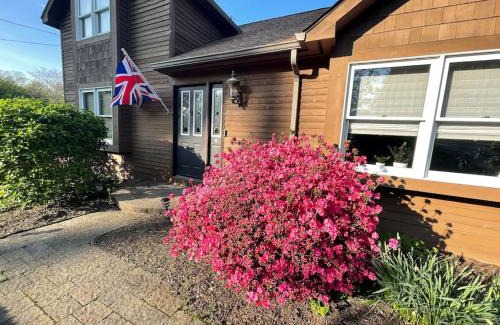 Racine Apartment | Fred's Cottage