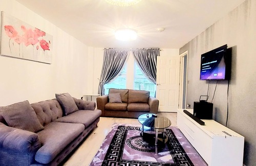Sunderland House | ✔Free 2 Private Parking -Sunderland Luxury Villa