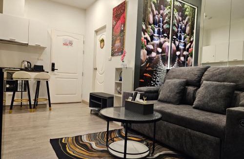 Khlong Ton Sai Apartment | Free Airport Pick Up ! 12th Floor Cozy Studio Room, 5 mins walk to IconSiam & BTS