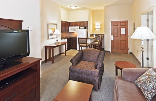 Oklahoma City Condo | Free Breakfast Buffet. Outdoor Pool. Gym. Your Next Trip!