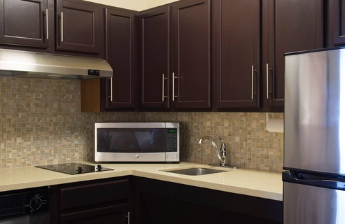 Fargo Condo | Free Breakfast. Close to North Dakota State University.