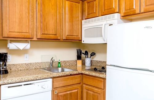 McAllen Apartment | Free Breakfast. Outdoor Pool & Hot Tub. Quick Drive to the University of Texas Rio Grande Valley!