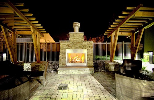 Minot Condo | Free Breakfast. Pool & Hot Tub. Gym. Quick Drive to the Minot Air Force Base!