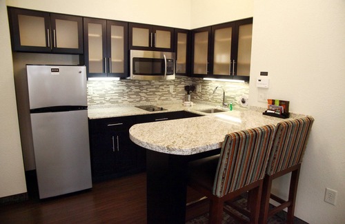 Minot Condo | Free Breakfast. Pool & Hot Tub. Gym. Your Next Trip!