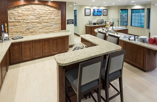 West Omaha Apartment | Free Breakfast. Pool & Hot Tub. Great for Business Travelers!