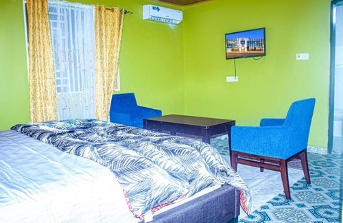 Freetown Hotel | Free Breakfast, WiFi, Dining & Laundry Services Available