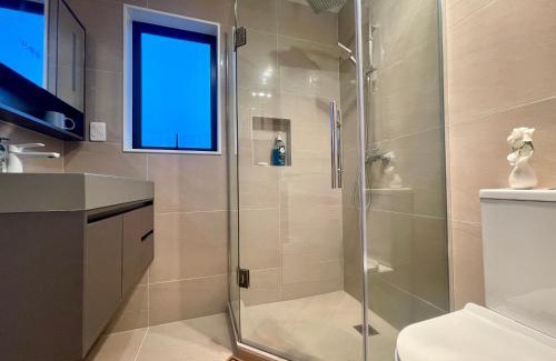 Auckland House | Free carpark, 4-bedroom house