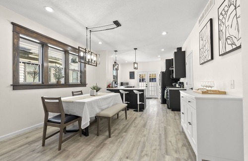 Fort Wayne House | 🏡FREE Coffee - FAST Wi-fi — 🌞 ¡Mi Cantón!