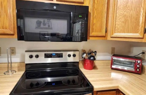 Davis House | Free Firewood, Mt Views, Skiing, Heated Pool