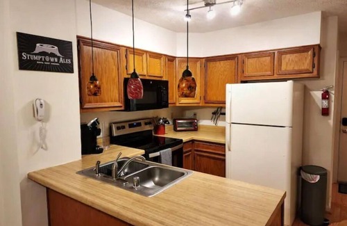 Davis House | Free Firewood, Mt Views, Skiing, Heated Pool