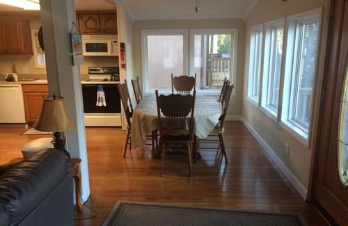 Garden City Villa | FREE GOLF CART, 3BR 2BA, SLEEPS SIX, ACROSS FROM OUTDOOR POOLS, GREAT LOCATION