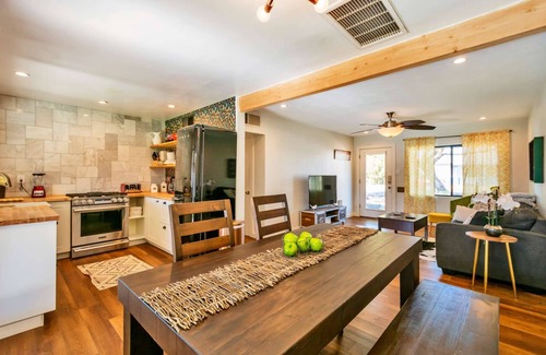 Cavalier Vista House | FREE GOLF! Dog Friendly, Near Old Town Scottsdale's Shopping+Dining, Great for Business or Pleasure!