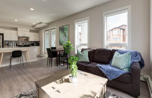Shaganappi Apartment | Free Heated Parking, Close to DT, Pet Friendly
