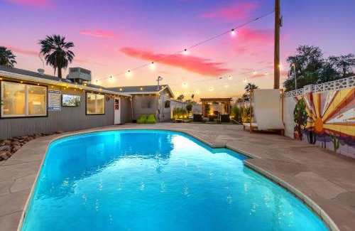 Papago Parkway House | Free Heated Pool Game Room for All To Enjoy