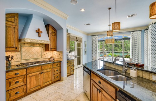 Lower Basin Lake Travis House | Free Night* I Above Watercolor ILakefront |Pickleball IPool Water Slide IDock