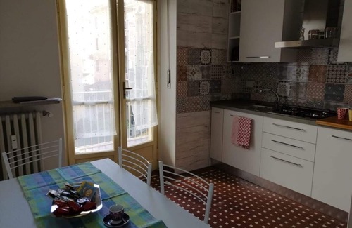 Historic Centre House | [free parking] Accommodation for families and groups downtown