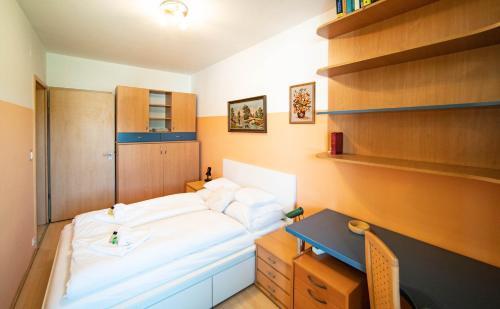 Obuda Apartment | Free parking Amphitheater Apartment - Wifi, AC, TV