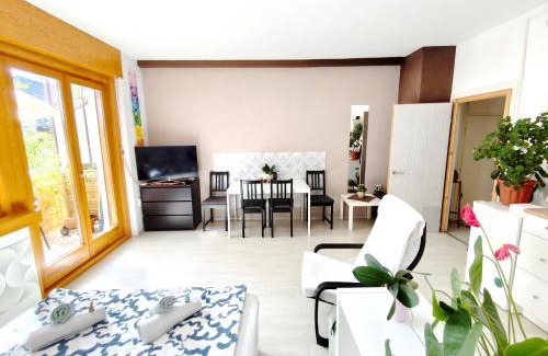 Herminamezo House | Free parking, Balcony, near to city park