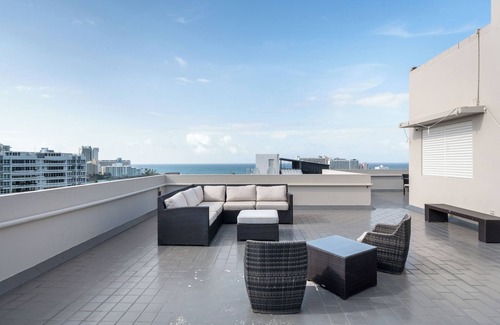 Miramar Apartment | Free Parking | Smart TV | Near The Beach | Air Conditioner | Pet Friendly