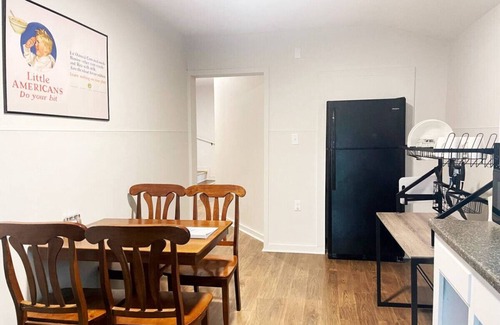 Port Huron Apartment | Free Pool and Gym Fits 5 by YMCA - Upstairs