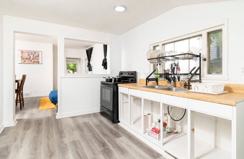 Port Huron Apartment | Free Pool and Gym Fits 6 by YMCA - Side