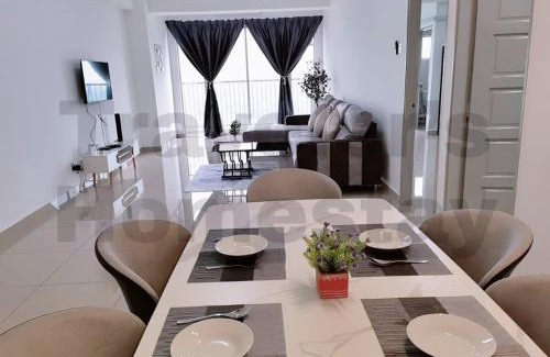 Sitiawan Apartment | FREE WI-FI Travelers Homestay SitiawanThe Venus Apartment