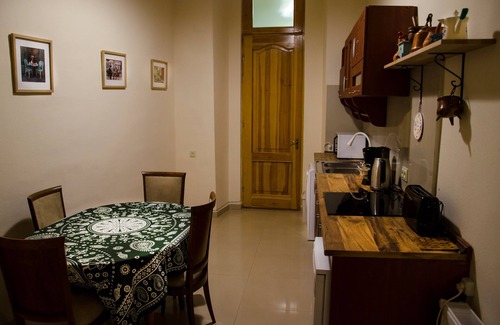 Tbilisi City Centre Apartment | Freedom Square Old Town Apartment
