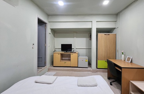 Embassy District House | Freesia Saladaeng Silom Apartments