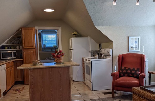 Bulverde Cottage | Freestanding Apt with EV Charger