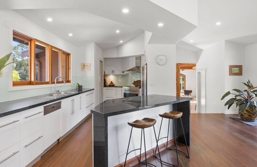 Bells Beach House | Freestone Park - this sensational Bells Beach property offers peace, privacy and luxury