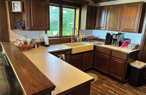Sault Ste. Marie House | Freighters in front yard! Private Sandy Beach - Large Deck - Best View on River