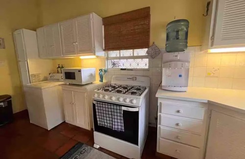 Atlantic Shores House | Freights Bay Surfers Bungalow