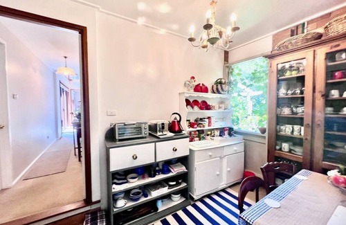 Moss Vale House | French Provincial The Garden Suite @Chapmans + Breakfast + Pets