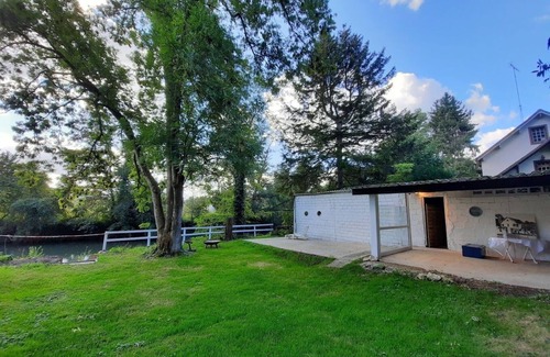 Guerard Cottage | French riverside cottage 20 minutes from Disney