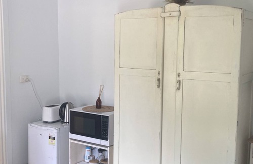 Tugun Bed & Breakfast | French style Bed&Breakfast on the Gold Coastnn