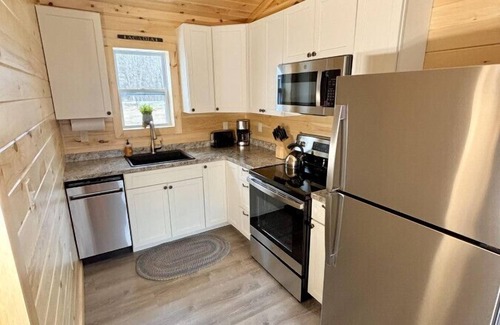 Bar Harbor Cabin | Frenchman Bay Cottage #2 at Explore Acadia Cottages