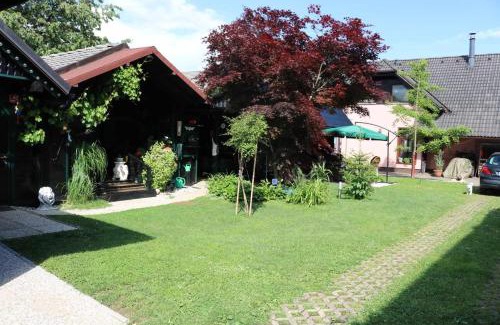 Praprotna Polica House | Frenkcottage 5 KM FROM THE AIRPORT- FREE TRANSPORTATION