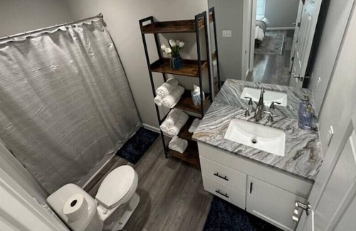 Somerset Apartment | Fresh and modern, 2022 build.