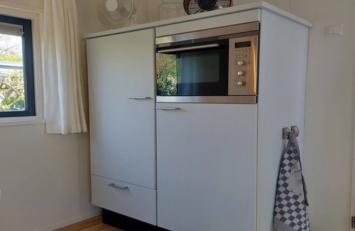 Goedereede Ski Chalet | Fresh chalet near the beach and the sea