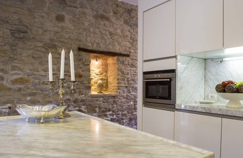 Fratte Rosa Villa | Fresh Deluxe Villa With Heaven-Like Surroundings