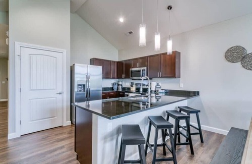 Branson Condo | Fresh! New! Near Aquarium at the Boardwalk!