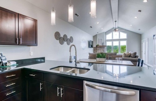 Branson Condo | Fresh! New! Near Aquarium at the Boardwalk!