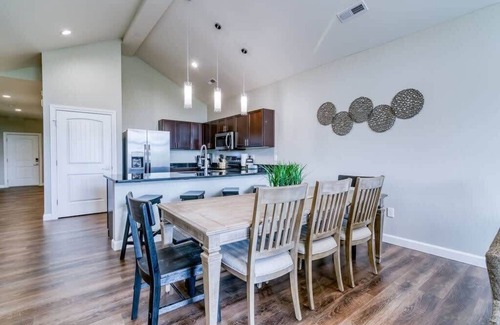 Branson Condo | Fresh! New! Near Aquarium at the Boardwalk!