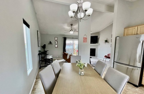 Omaha House | Fresh West Omaha Home For Your Entire Group
