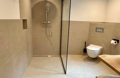 Bischofsheim an der Rhon House | Freshly renovated townhouse with high-quality furnishings