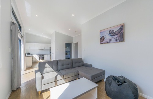 Port Macquarie Cottage | Freshly renovated 2 bedroom cottage, close to Port's CBD