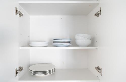 Southport Apartment | Freshly Renovated Modern Waterfront 1 Bedroom unit