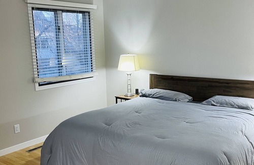 Grand Forks Condo | Freshly updated 2 BDR condo near Altru Hospital