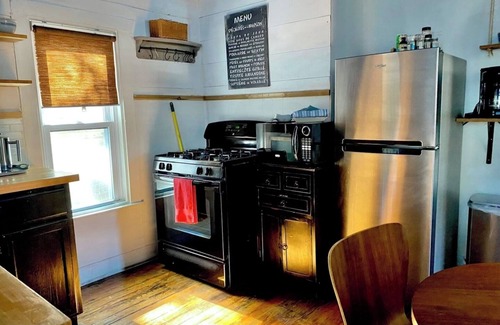Govalle House | Frida House . Sweet Location. Free Bikes